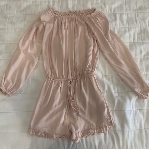 Brandy Melville Gabriella romper - Picture 3 of 5